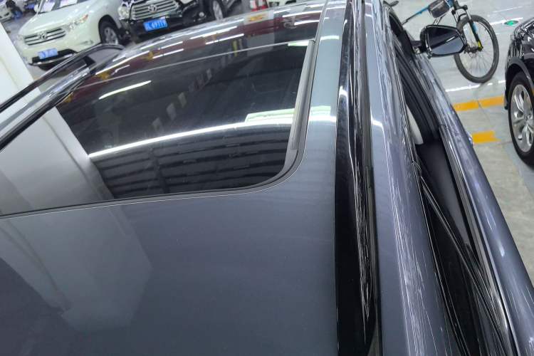 Used Roewe RX5 2020 PLUS 300TGI Automatic Ali National Trend Flagship Edition Roof