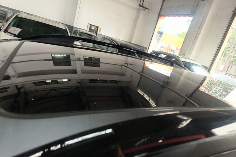 Used Roewe RX5 2020 PLUS 300TGI Automatic Ali National Style Ronglin Edition Roof