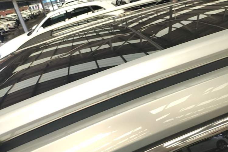Used Roewe RX5 2020 20T Automatic 4G Connected Million Edition Roof