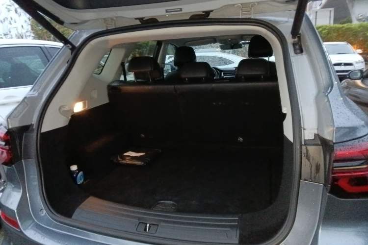 Used Roewe RX5 2020 PLUS 300TGI Automatic Ali National Trend Flagship Edition Trunk
