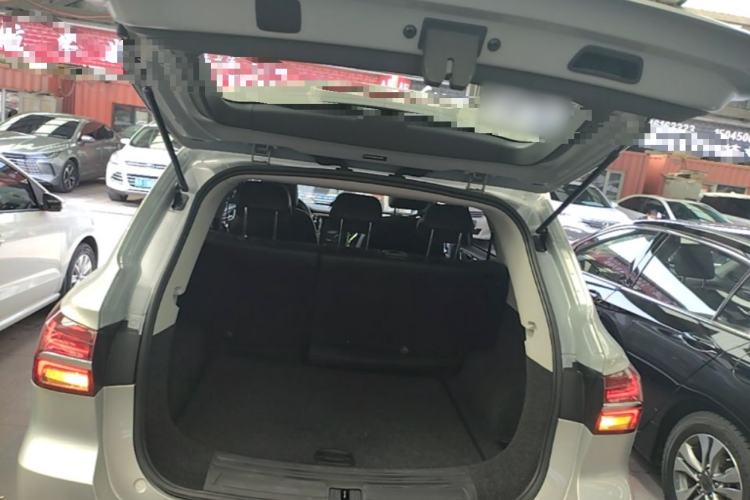 Used Roewe RX5 2020 20T Automatic 4G Connected Million Edition Trunk