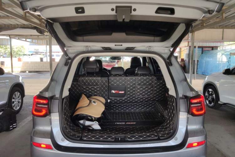 Used Roewe RX5 2020 PLUS 300TGI Automatic Ali National Trend Flagship Edition Trunk