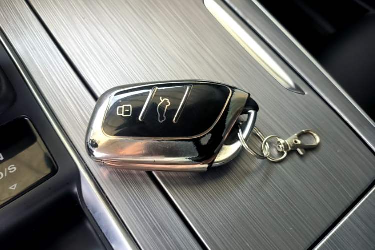 Used Roewe RX5 2020 PLUS 300TGI Automatic Ali National Style Ronglin Edition Vehicle Key