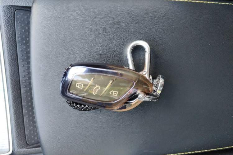 Used Roewe RX5 2020 PLUS 300TGI Automatic Ali National Trend Flagship Edition Vehicle Key