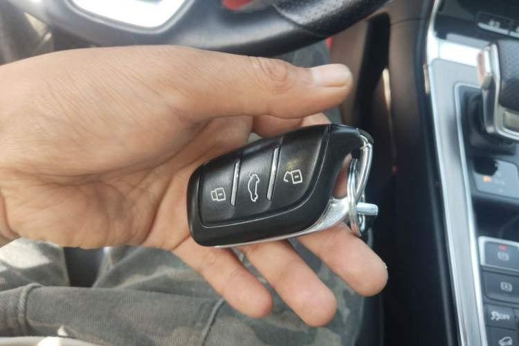 Used Roewe RX5 2020 PLUS 300TGI Automatic Ali National Style Ronglin Edition Vehicle Key