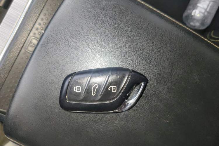 Used Roewe RX5 2020 PLUS 300TGI Automatic Ali National Style Ronglin Edition Vehicle Key