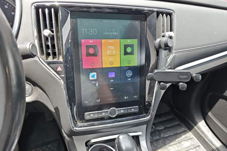 Used Roewe RX5 2020 20T Automatic 4G Connect Superior Flagship Edition Audio And AC Panel