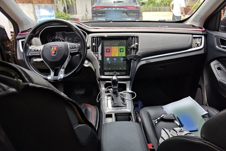 Used Roewe RX5 2020 20T Automatic 4G Connect Superior Flagship Edition Center Console
