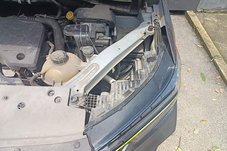 Used Roewe RX5 2020 PLUS 300TGI Automatic Ali National Trend Flagship Edition Engine Bay Left