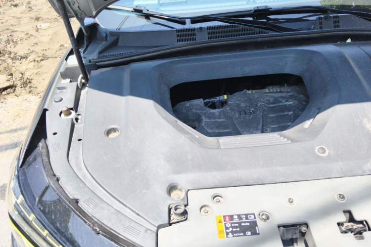 Used Roewe RX5 2020 PLUS 300TGI Automatic Ali National Style Ronglin Edition Engine Bay Right
