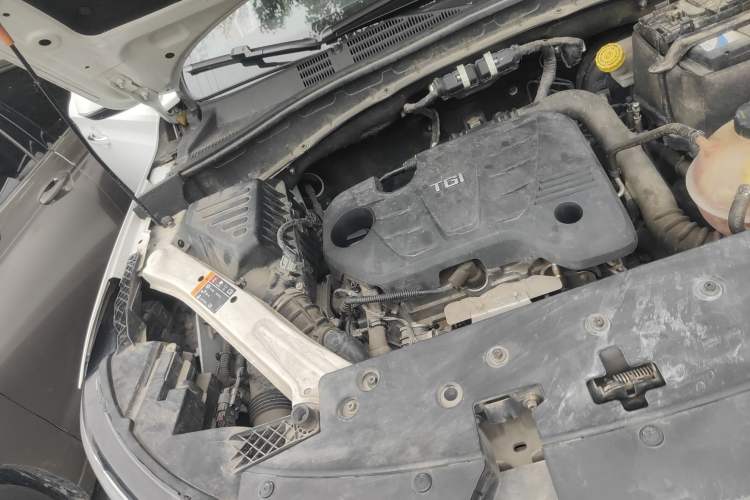 Used Roewe RX5 2020 20T Automatic 4G Connect Excellence Edition Engine Bay Right