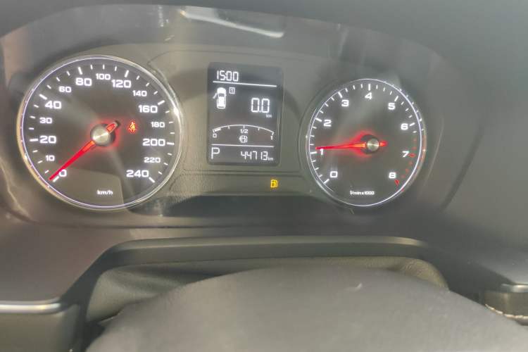 Used Roewe RX5 2020 20T Automatic 4G Connect Excellence Edition Odometer Close Up