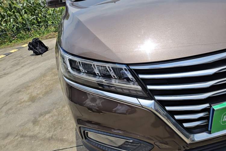 Used Roewe RX5 2020 20T Automatic 4G Connect Superior Flagship Edition Right Front Headlight