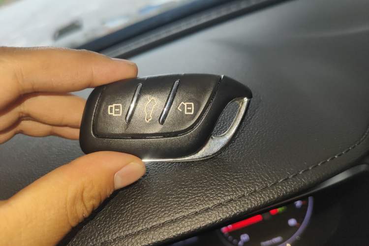 Used Roewe RX5 2020 PLUS 300TGI Automatic Ali National Style Luxury Edition Vehicle Key