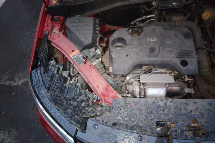 Used Roewe RX5 2020 20T Automatic 4G Connect Superior Flagship Edition Engine Bay Right
