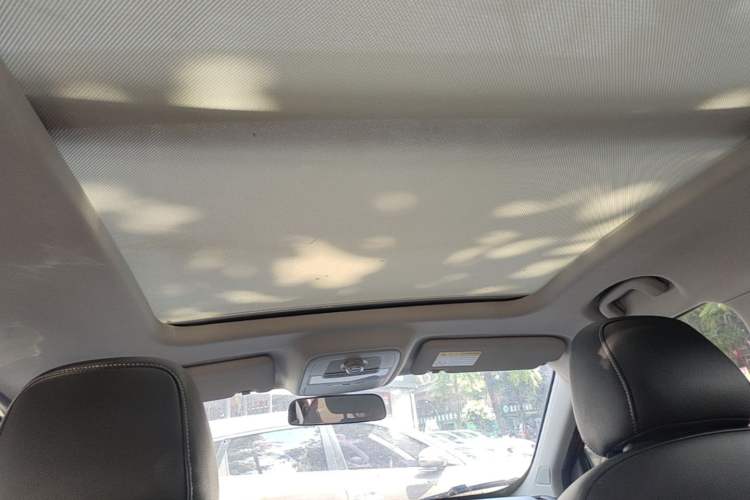Used Roewe RX5 2020 20T Automatic 4G Connect Superior Flagship Edition Headliner