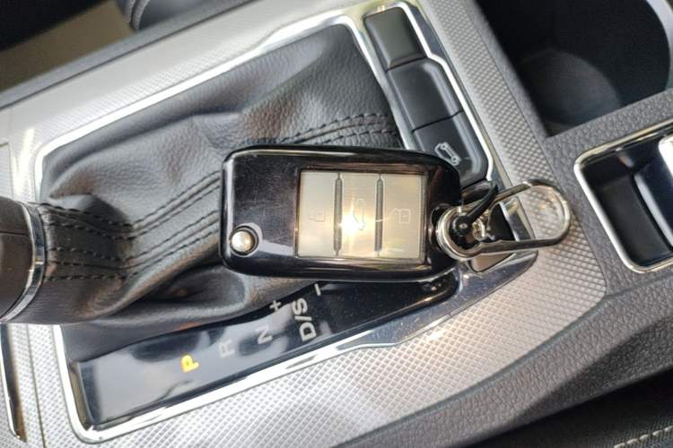 Used Roewe RX5 2020 20T Automatic 4G Connect Superior Flagship Edition Vehicle Key