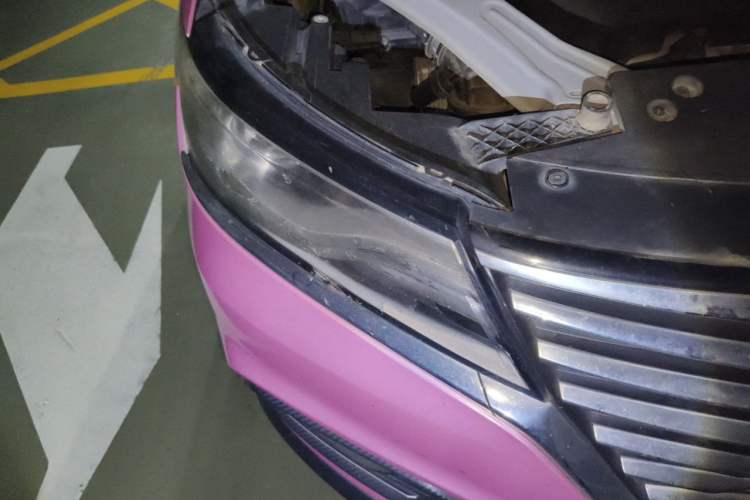 Used Roewe RX5 2020 20T Manual 4G Connect Super-Luxury Flagship Edition Right Front Headlight