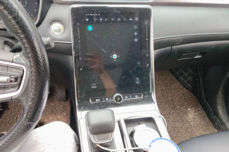 Used Roewe RX5 2020 PLUS 300TGI Automatic Ali National Trend Flagship Edition Audio And AC Panel