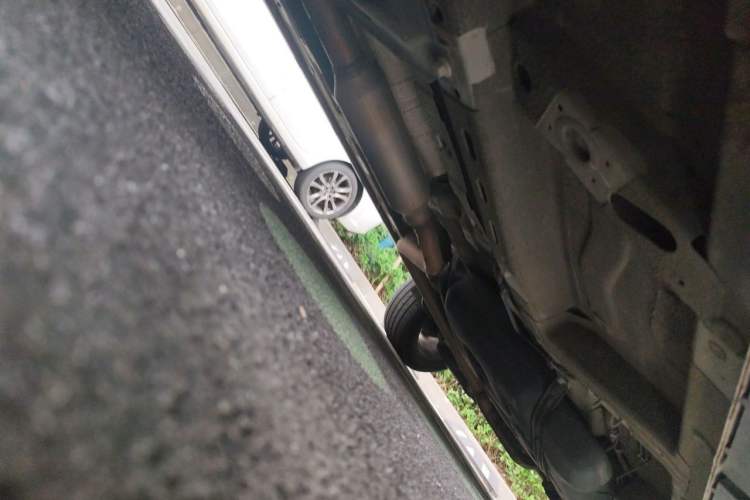 Used Roewe RX5 2020 20T Automatic 4G Connect Excellence Edition Chassis Front Left