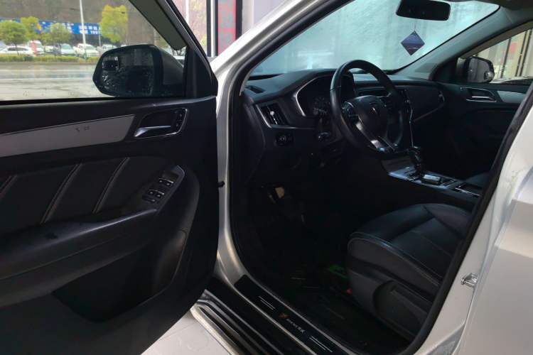 Used Roewe RX5 2020 20T Automatic 4G Connected Million Edition Driver Seat
