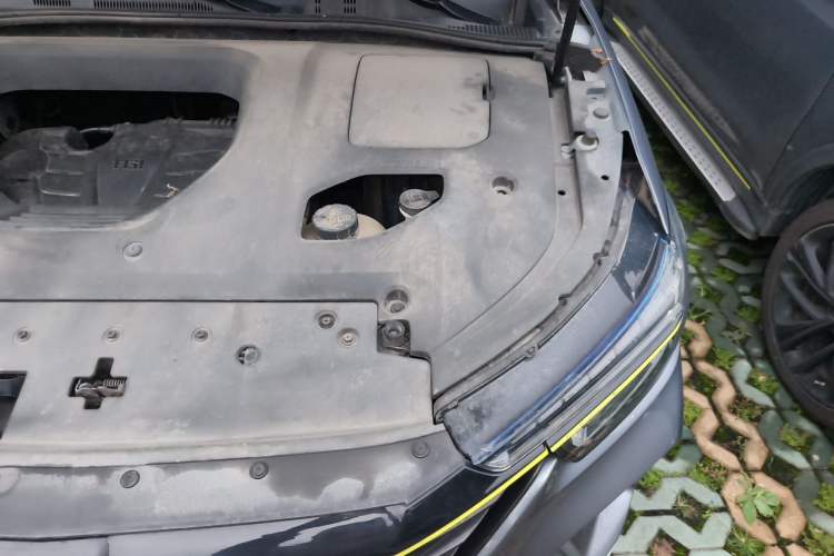 Used Roewe RX5 2020 PLUS 300TGI Automatic Ali National Style Ronglin Edition Engine Bay Left