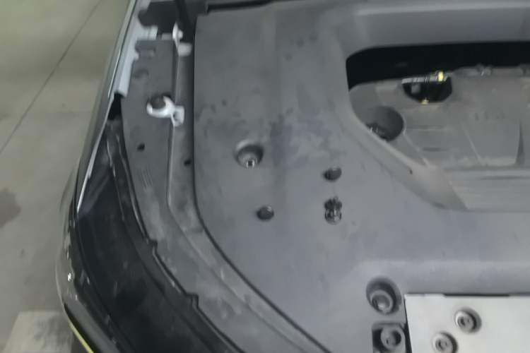 Used Roewe RX5 2020 PLUS 300TGI Automatic Ali National Style Ronglin Edition Engine Bay Right