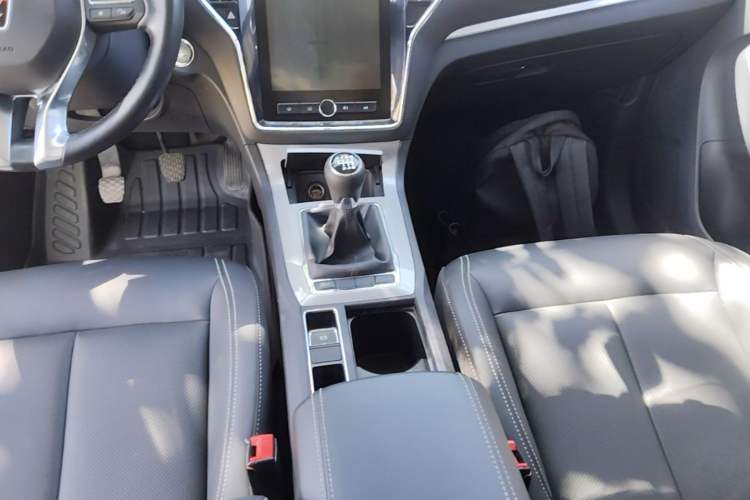 Used Roewe RX5 2020 20T Manual 4G Connect Super-Luxury Flagship Edition Gear Lever