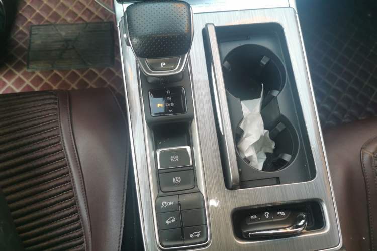 Used Roewe RX5 2020 PLUS 300TGI Automatic Ali National Style Ronglin Edition Gear Lever