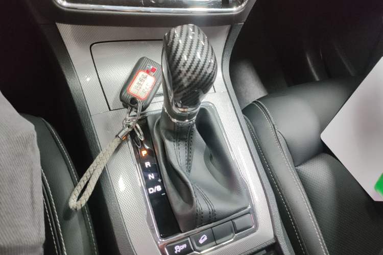 Used Roewe RX5 2020 20T Automatic 4G Connect Superior Flagship Edition Gear Lever