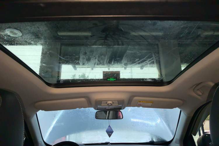 Used Roewe RX5 2020 20T Automatic 4G Connected Million Edition Headliner