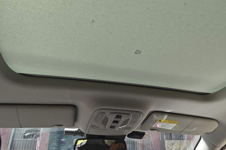 Used Roewe RX5 2020 PLUS 300TGI Automatic Ali National Style Ronglin Edition Headliner