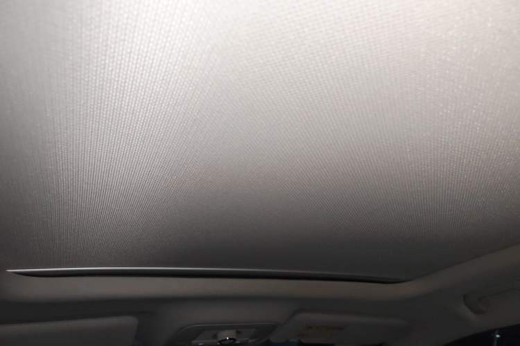 Used Roewe RX5 2020 20T Automatic 4G Connected Million Edition Headliner
