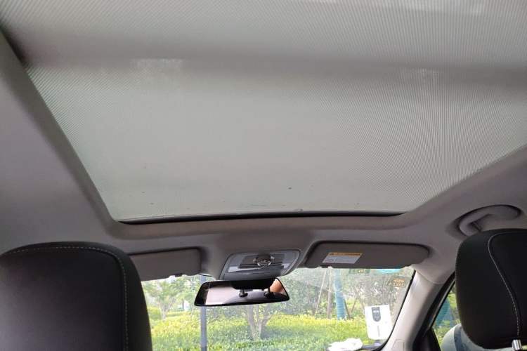 Used Roewe RX5 2020 20T Automatic 4G Connected Million Edition Headliner