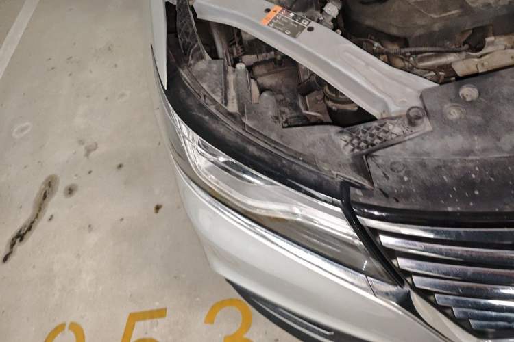 Used Roewe RX5 2020 20T Automatic 4G Connected Million Edition Right Front Headlight