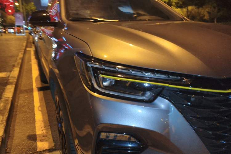 Used Roewe RX5 2020 PLUS 300TGI Automatic Ali National Style Ronglin Edition Right Front Headlight