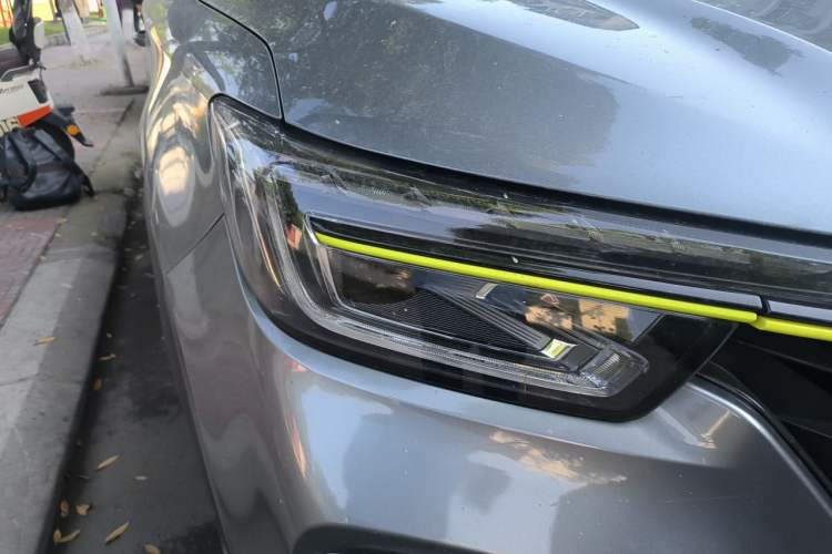 Used Roewe RX5 2020 PLUS 300TGI Automatic Ali National Style Ronglin Edition Right Front Headlight