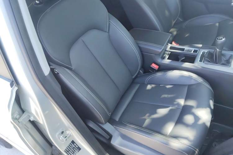 Used Roewe RX5 2020 20T Manual 4G Connect Super-Luxury Flagship Edition Right Front Seat