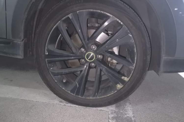 Used Roewe RX5 2020 PLUS 300TGI Automatic Ali National Style Ronglin Edition Right Front Wheel Hub