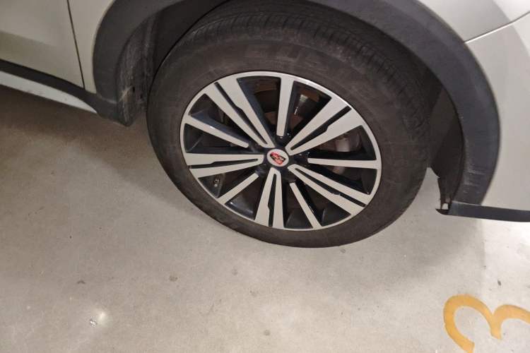 Used Roewe RX5 2020 20T Automatic 4G Connected Million Edition Right Front Wheel Hub