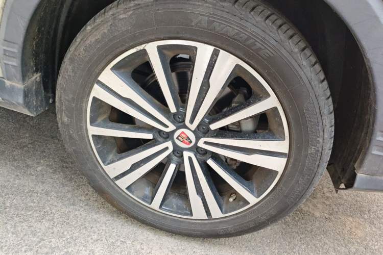 Used Roewe RX5 2020 20T Automatic 4G Connected Million Edition Right Front Wheel Hub
