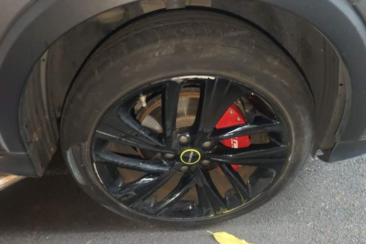 Used Roewe RX5 2020 PLUS 300TGI Automatic Ali National Trend Flagship Edition Right Front Wheel Hub
