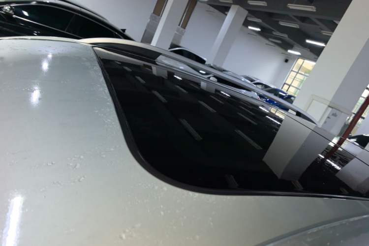 Used Roewe RX5 2020 20T Automatic 4G Connected Million Edition Roof