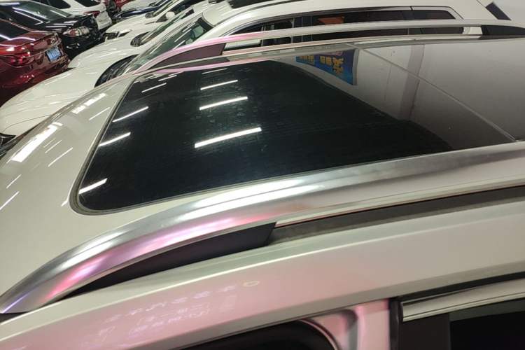 Used Roewe RX5 2020 20T Automatic 4G Connect Superior Flagship Edition Roof