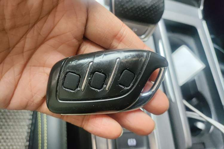 Used Roewe RX5 2020 PLUS 300TGI Automatic Ali National Style Ronglin Edition Vehicle Key