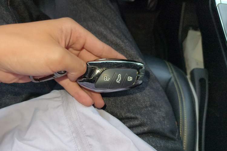Used Roewe RX5 2020 PLUS 300TGI Automatic Ali National Style Ronglin Edition Vehicle Key