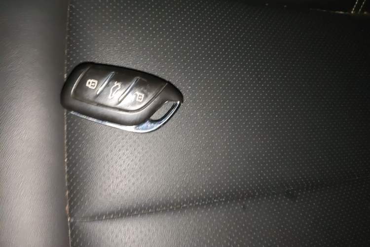 Used Roewe RX5 2020 PLUS 300TGI Automatic Ali National Trend Flagship Edition Vehicle Key
