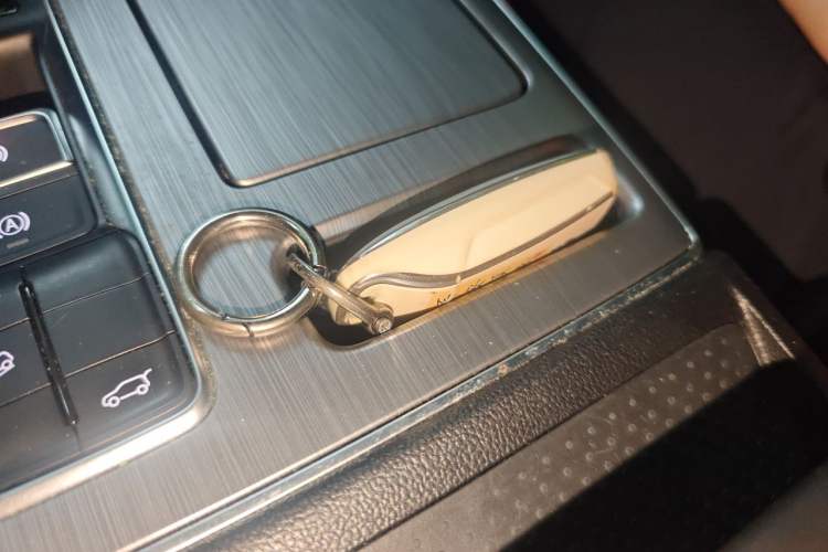 Used Roewe RX5 2020 PLUS 300TGI Automatic Ali National Trend Flagship Edition Vehicle Key