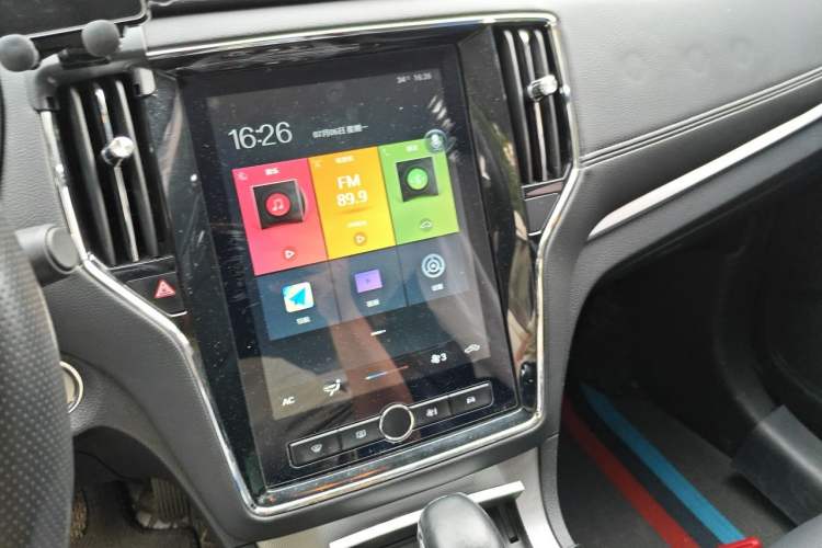 Used Roewe RX5 2020 20T Automatic 4G Connect Superior Flagship Edition Audio And AC Panel