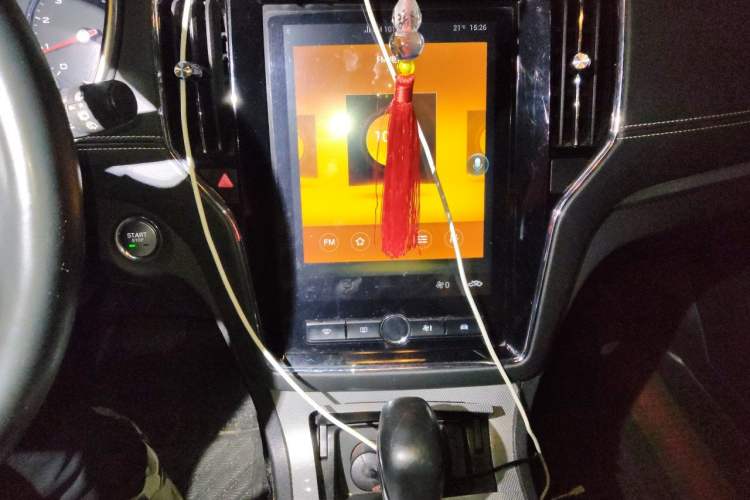Used Roewe RX5 2020 20T Automatic 4G Connect Superior Flagship Edition Audio And AC Panel